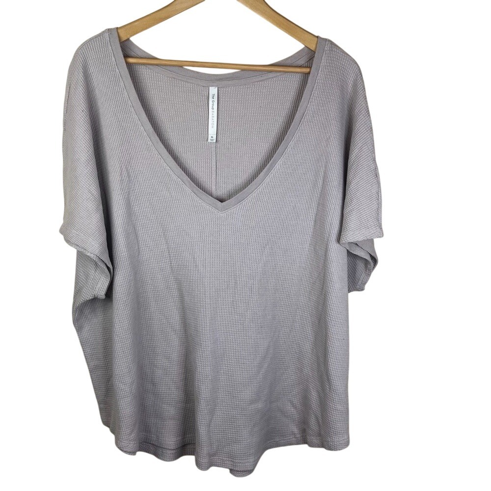 Aritzia The Group Babaton Deep Vneck Ribbed Short Sleeve Oversized Size XL Tee